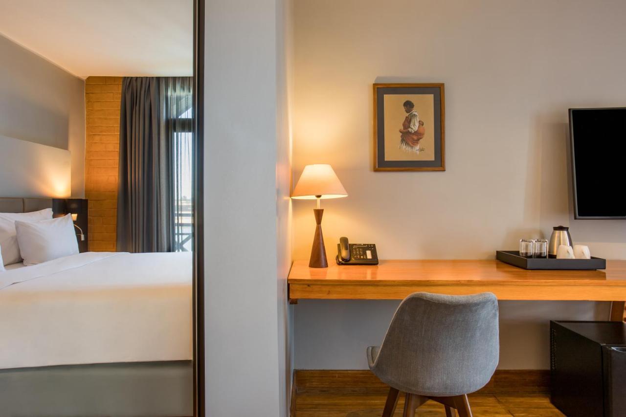 Hotel Radisson Antananarivo Waterfront Exterior foto