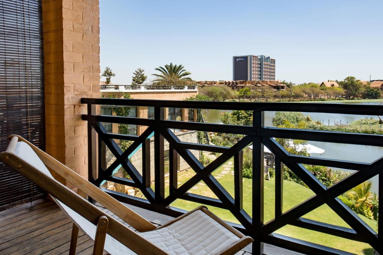 Hotel Radisson Antananarivo Waterfront Exterior foto
