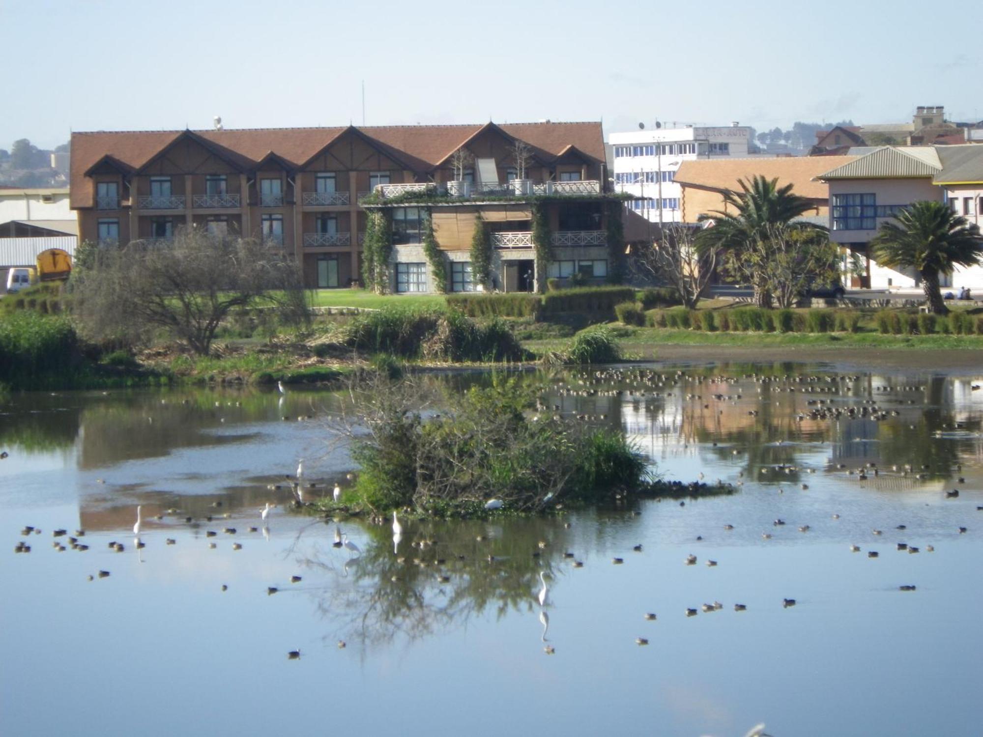 Hotel Radisson Antananarivo Waterfront Exterior foto